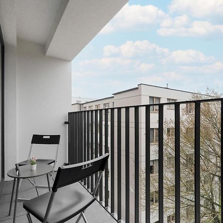 Spacious Apartment With Balcony By Rent Like Home Poznan Exterior photo